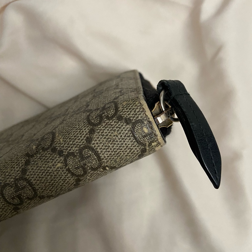 Gucci Beige/Brown GG Zip-Around Wallet - Picture 4 of 8